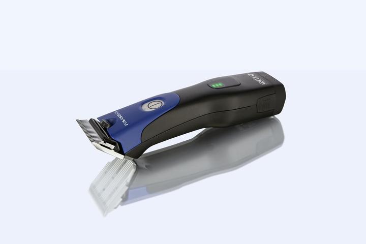 Immagine prodotto Kerbl Favorita CLi, 2 batterie blu notte (Cavallo, Gatto)