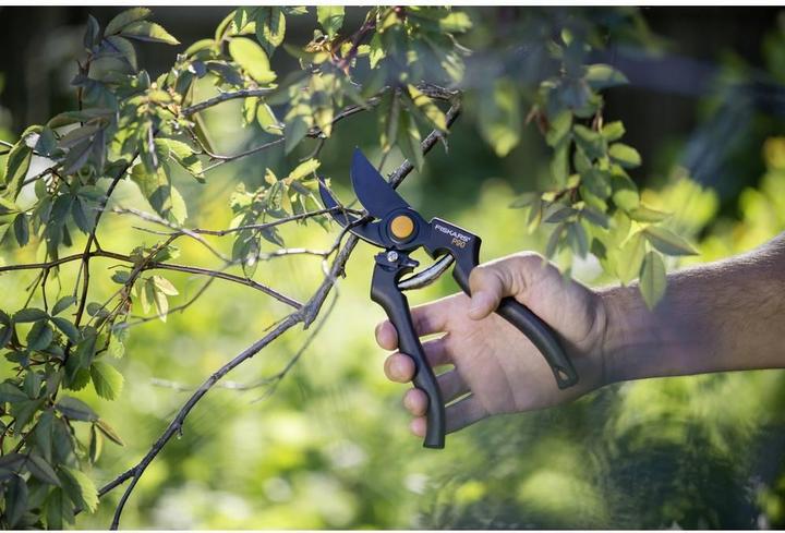 Immagine prodotto Fiskars Cesoie da giardino Bypass Pro 111960