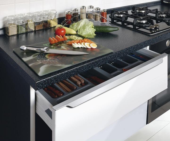 Produktbild Schüco Kontur Griffleiste Möbelgriff Länge 595 mm Aluminium schwarz eloxiert
