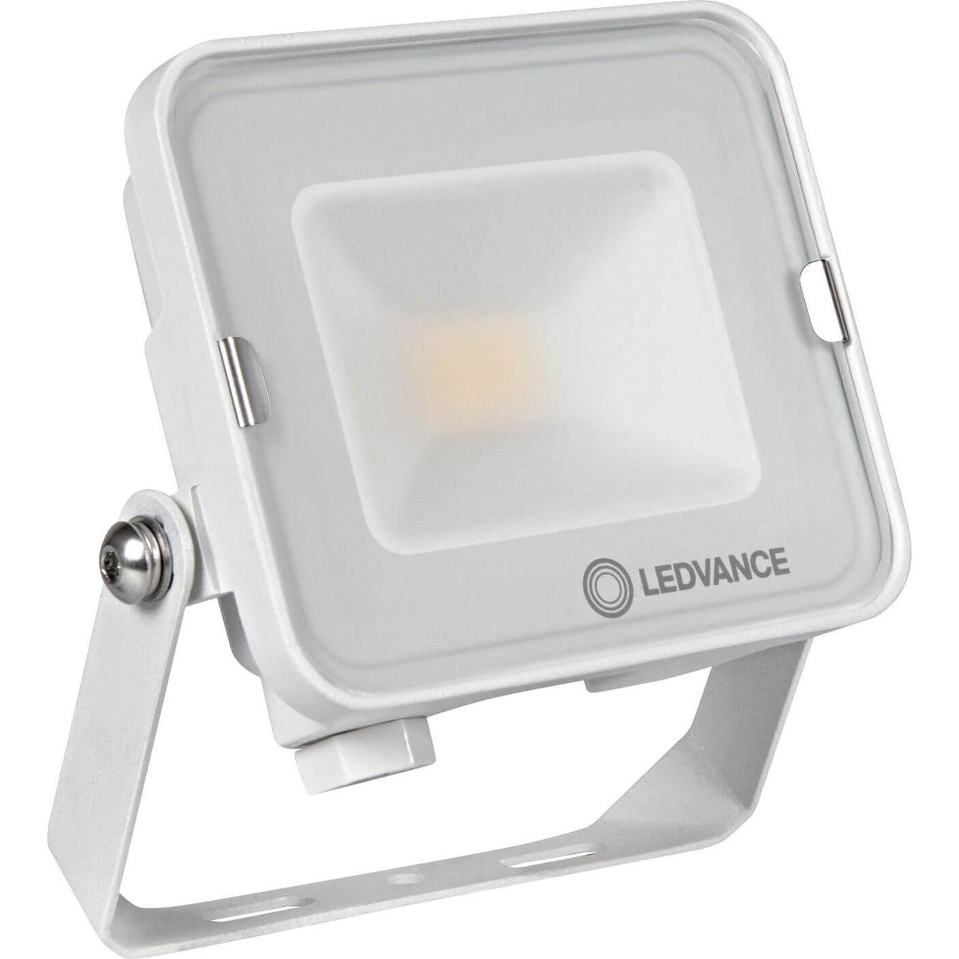 Ledvance, Fassadenbeleuchtung, LED-Fluter (1000 lm, IP65)