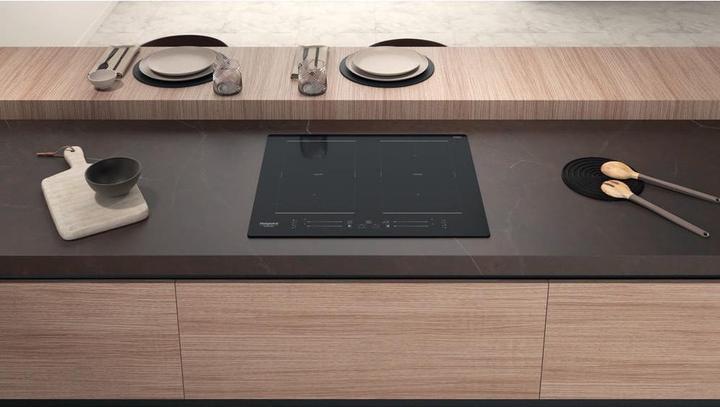 Image du produit Hotpoint HS 5160C NE Black Built-in Zone induction hob 4 zone(s)