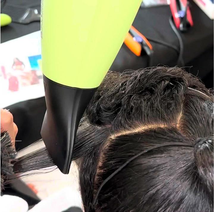 Actual product image ghd Helios