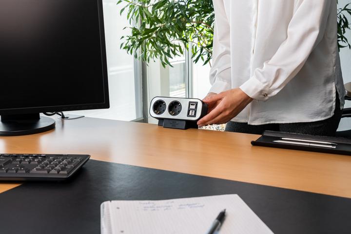 Actual product image Brennenstuhl estilo duplex desktop socket strip, 2x Keystone modules, 10x protective contact sockets (10 x, 2 m)