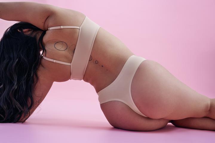Produktbild The Female Company Tanga Seamless Strong (36)