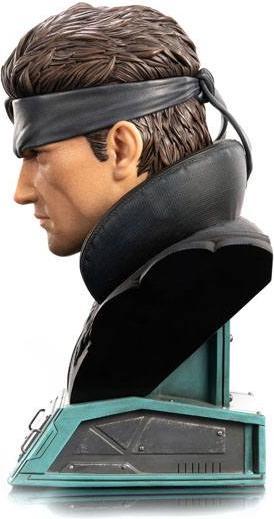 Actual product image First 4 Figures Metal Gear Solid buste 1/1 Solid Snake 56 cm