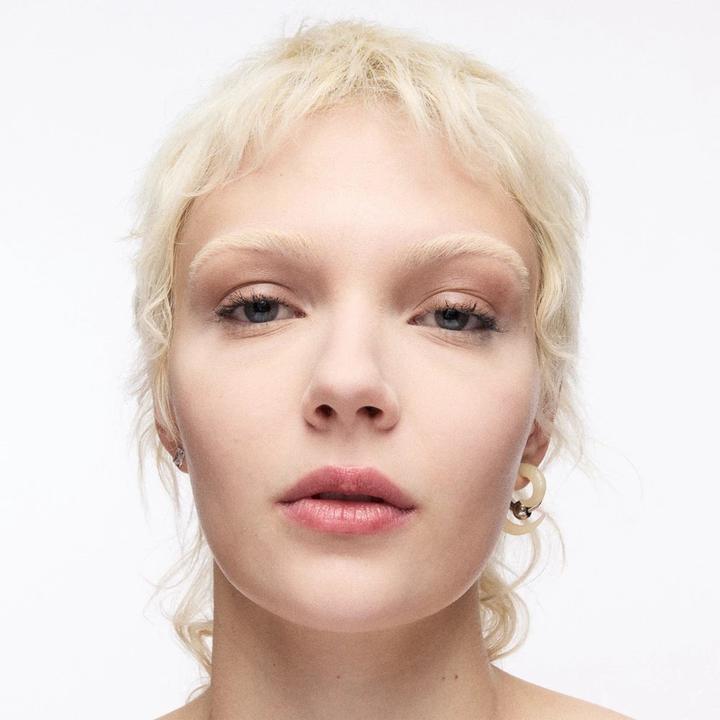 Actual product image MAC Cosmetics Studio Fix 36HR Sooth Angles Concealer