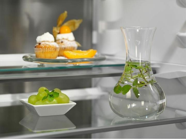 Actual product image Electrolux Fridge/freezer combination built-in fixed door NoFrost 176.9 cm C, IK2540BZR, 925573014 (223 l)