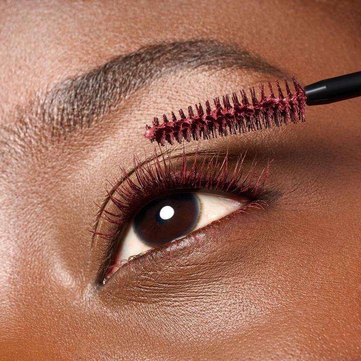 Image du produit essence Lash PRINCESS false lash effect mascara effet faux cils bordeaux (Bourgogne)