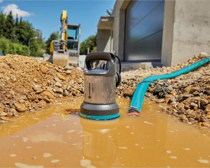 Produktbild Gardena Schmutzwasser Tauchpumpe 20000 aquasensor (Schmutzwasserpumpe)