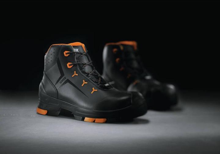 Actual product image Uvex Safety boots (S3, 43)