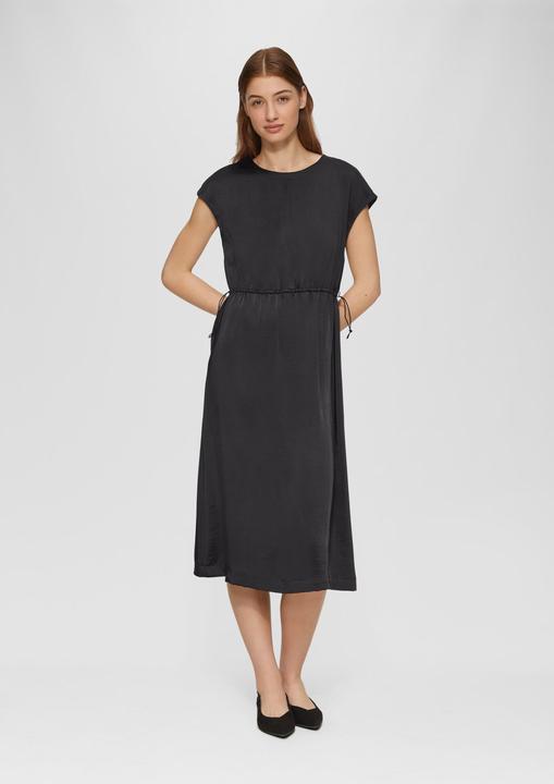 Image du produit s.Oliver Kleid Ärmelloses Satinkleid mit Taillenzug (44)