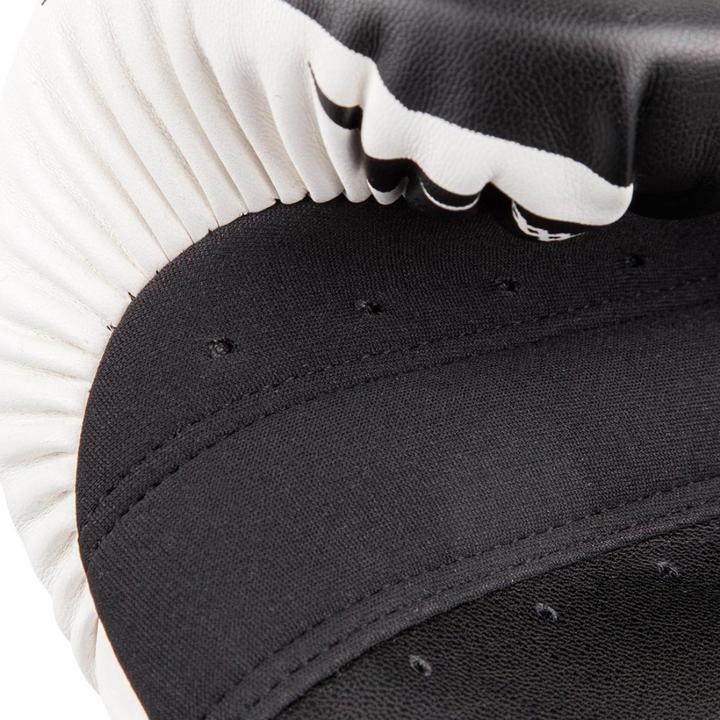 Produktbild Venum Challenger 3.0 WhiteBlack