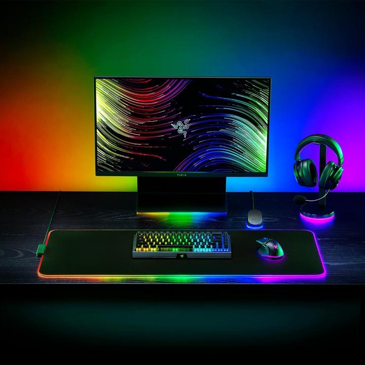 Produktbild Razer Strider Chroma (XL)