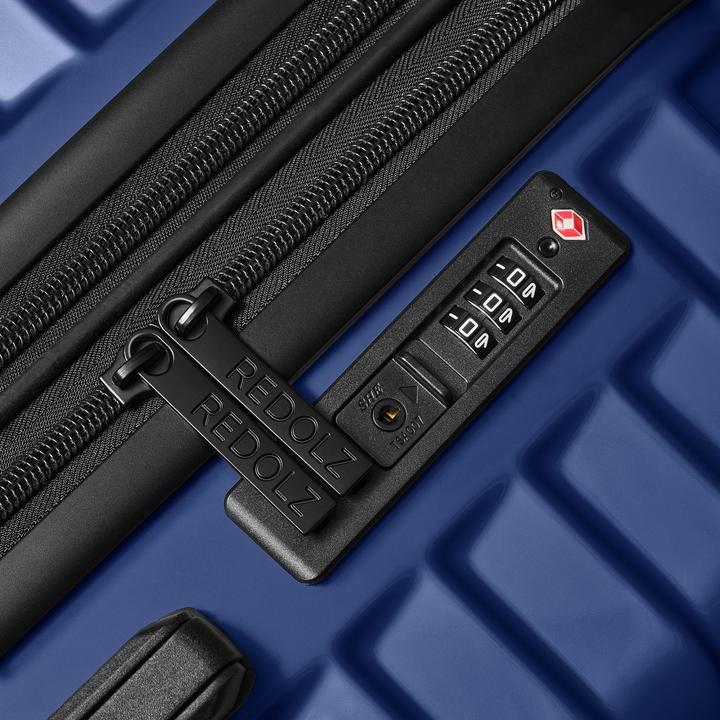 Actual product image Redolz Essentials 18 4-wheel suitcase set 3-piece with stretch fold (120 l)