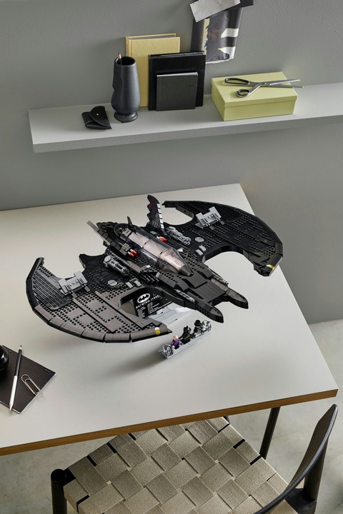 Actual product image LEGO 1989 Batwing (76161, LEGO DC, LEGO Rare Sets)