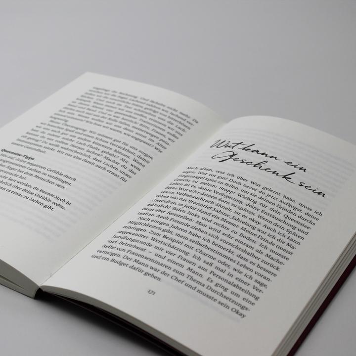 Produktbild Queen of fucking everything - So bekommst du das grossartige Leben, das zu dir passt (Deutsch, Sabine Asgodom, 2020)