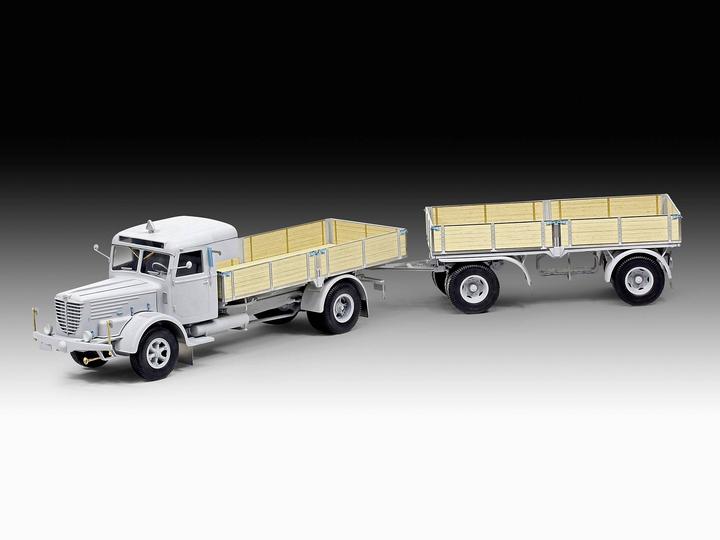 Produktbild Revell Büssing 8000 S 13 mit Trailer "Platinum Edition