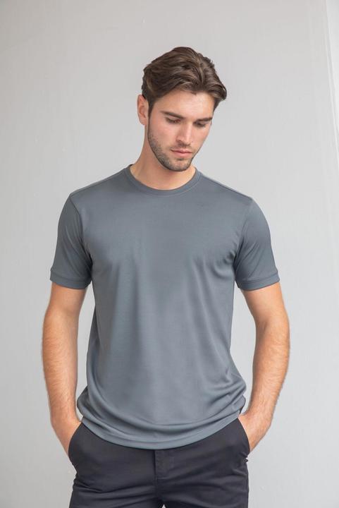 Actual product image Henbury Hicool Performance Tshirt (4XL)