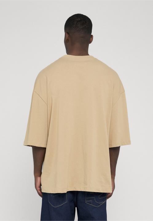 Actual product image Merchcode K Heart Huge Tee - 116837 (XL)