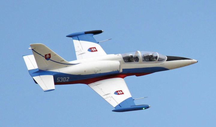 Produktbild Freewing L-39 Albatro (white/blue) PNP 80mm 12B Jet EDF (Jet)