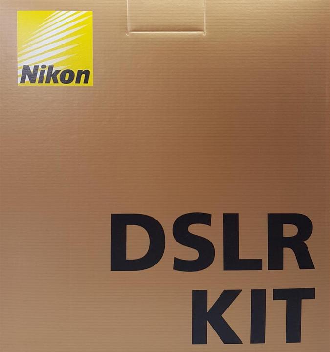 Produktbild Nikon D5600 Kit inkl. 16GB Speicherkarte und Tasche (24.20 Mpx, APS-C / DX)
