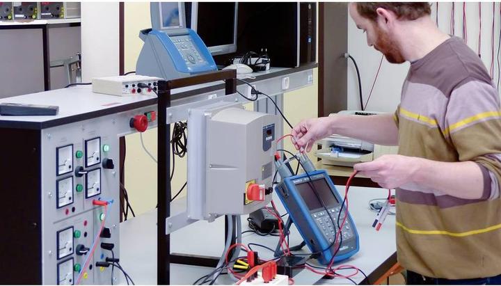 Immagine prodotto Metrix OX 9062 Oscilloscopio digitale 60 MHz a 2 canali 2,5 GSa/s 100 kpts 12 Bit Dig (CAT II 1000V, CAT III 600V)