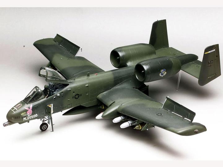 Actual product image Revell A-10 Warthog