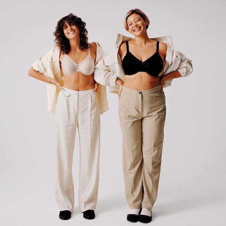 Image du produit Chantelle Soutien-gorge confortable à bonnets moulés et couverture intégrale (90 G)