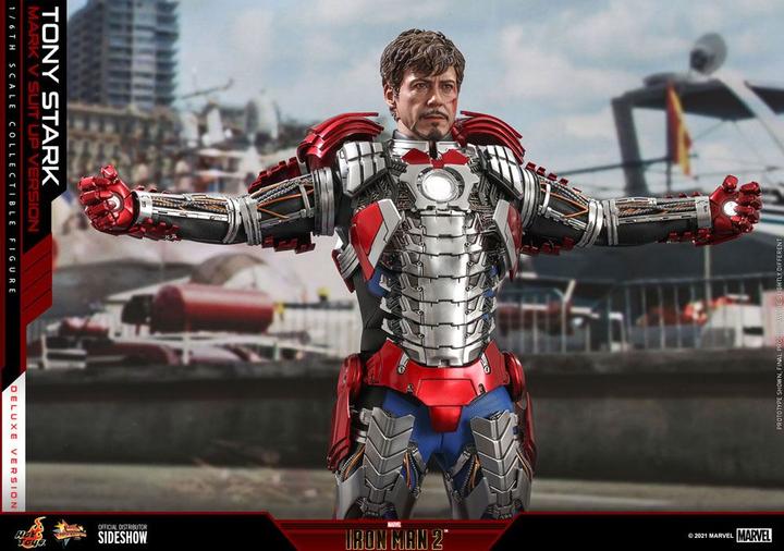 Actual product image Hot Toys Movie Masterpiece 1/6 Tony Stark (Mark V Suit Up Version) Deluxe