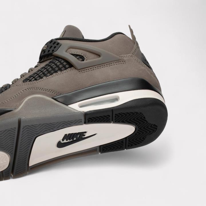 Produktbild Nike Air Jordan 4 (42.5)