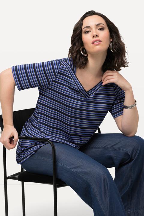 Image du produit Ulla Popken T-shirt Classic Fit à manches courtes. Col en V. Rayures. (58)