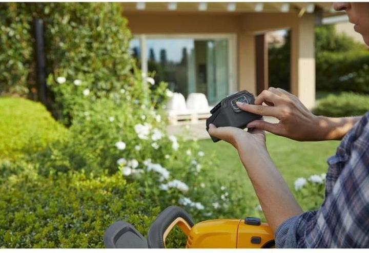 Produktbild Stiga HT 100e Akku Heckenschere inkl. Akku, inkl. Ladegerät 0.15kW 20V Li-Ion 500mm (Akkubetrieb)