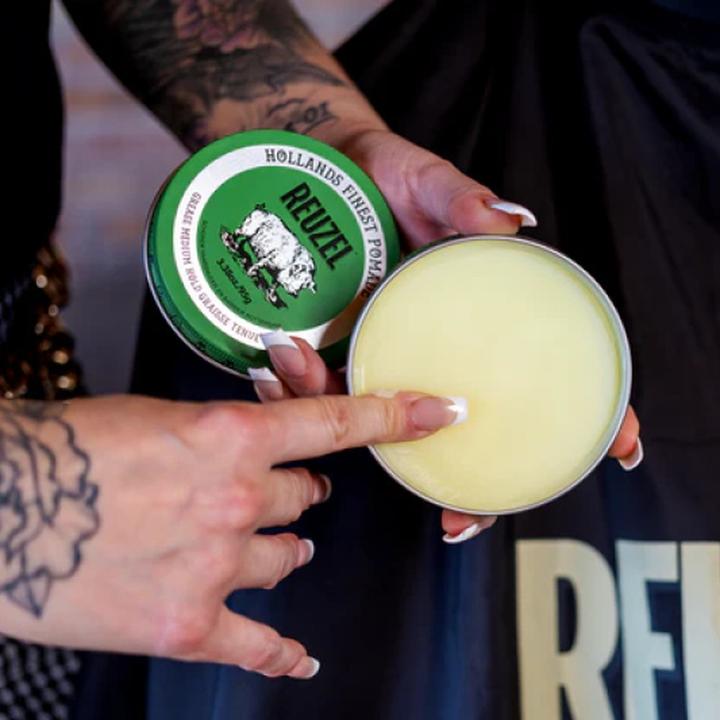 Image du produit Reuzel Green Grease Oil Based Pomade Medium Hold Medium Shine (Cire capillaire, Pommade capillaire)