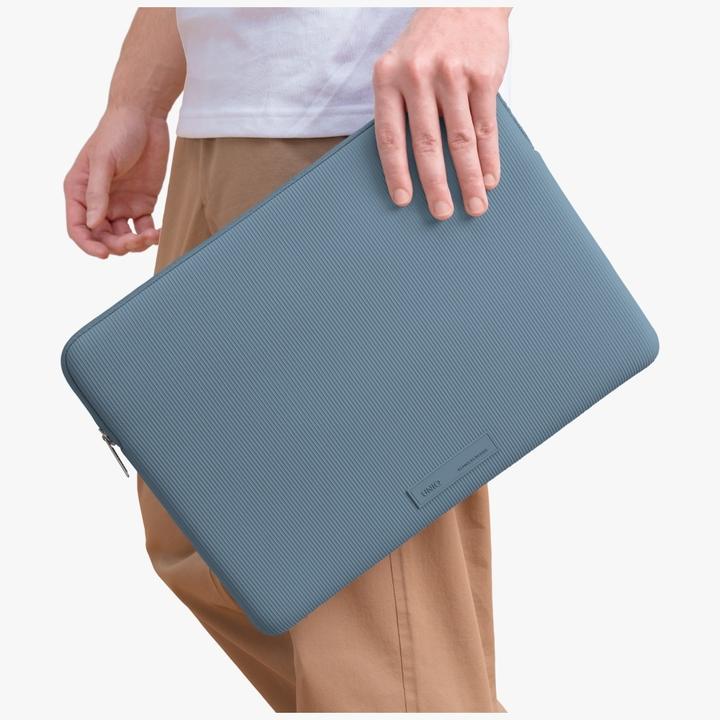 Actual product image Uniq Laptop Sleeve Cyprus Ridge Edition 16" waterproof neoprene blue (16")