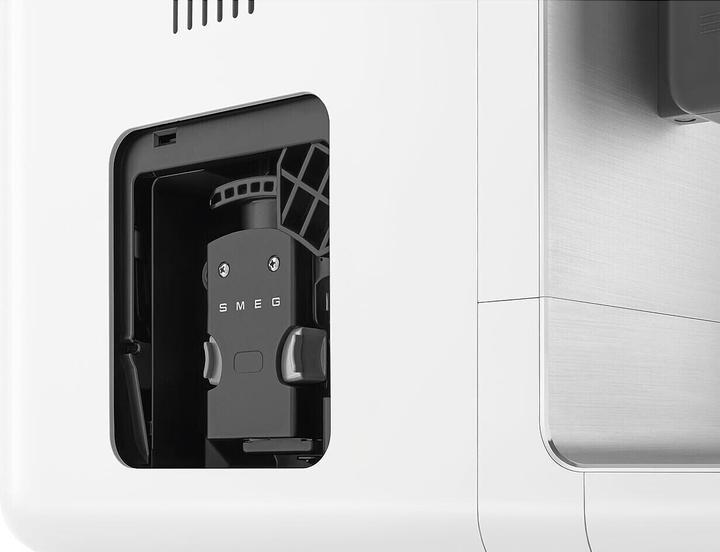 Productafbeelding Smeg BCC13WHMEU Espressomachine met melkfunctie mat wit met roestvrij staal