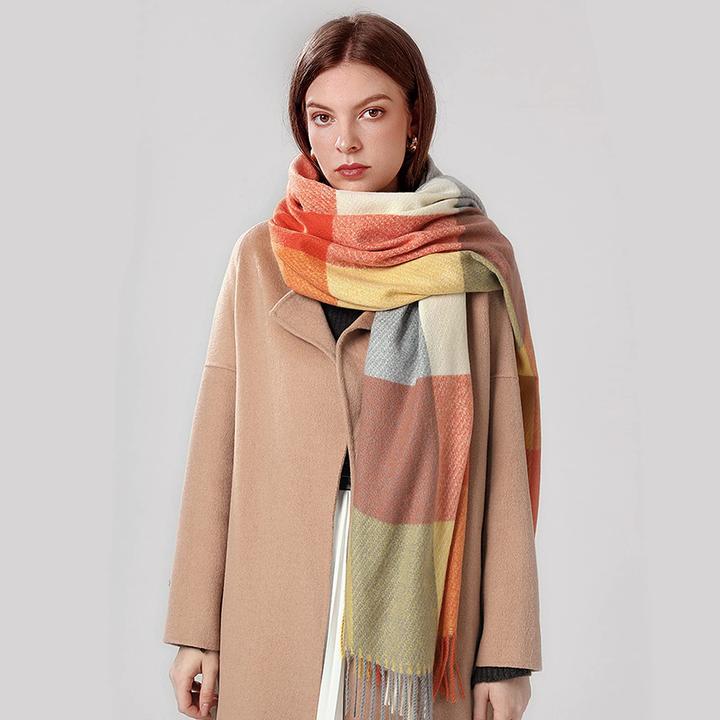 Produktbild Only-Bags.Store Winterschal kariert übergrosse quadratische Decke Schal, Fransen Poncho