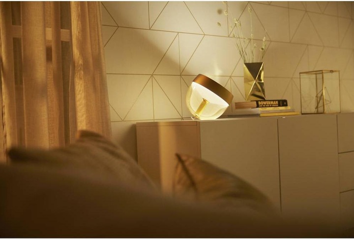 Actual product image Philips Hue Iris BT (570 lm)