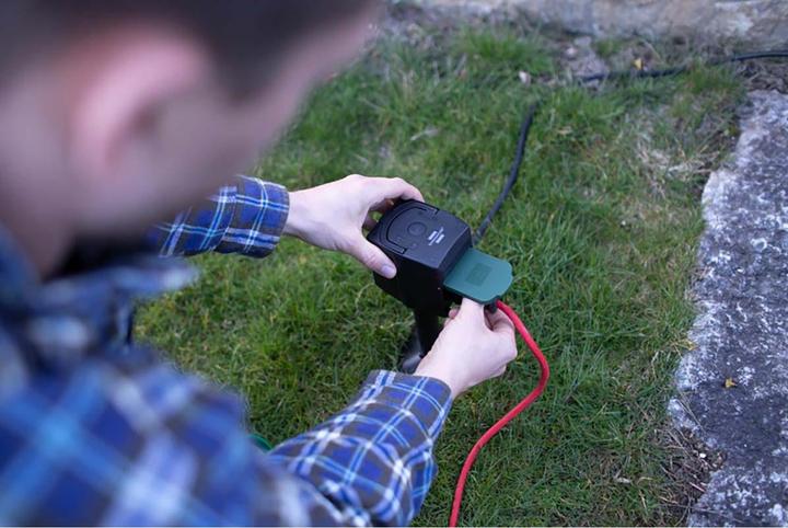 Image du produit Brennenstuhl Prise de jardin Connect WIFI avec piquet de terre et plaque de montage IP44 2-fois 10m H07RN-F3G1,5 (2 x, CEE 7/3, 10 m)