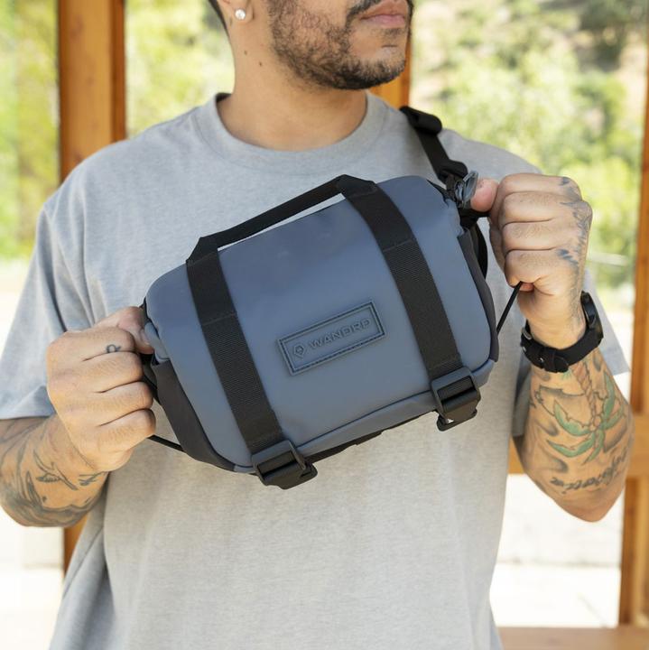 Actual product image Wandrd ROGUE Sling 4L Aegean Blue V2 (Camera shoulder bag, 4 l)