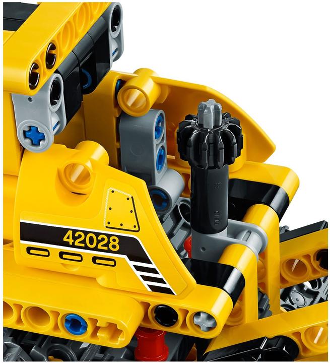 Actual product image LEGO technical bulldozer (42028, LEGO Technic)