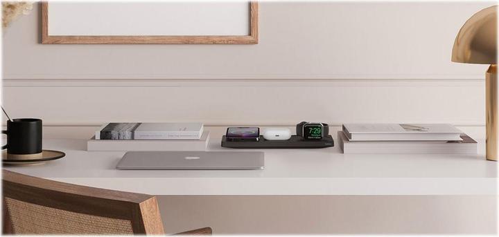 Actual product image Belkin BoostCharge Pro 3-in-1 Charging Pad with MagSafe (15 W)