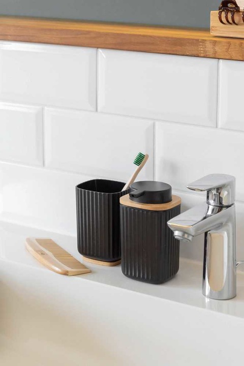Actual product image Wenko Rotello