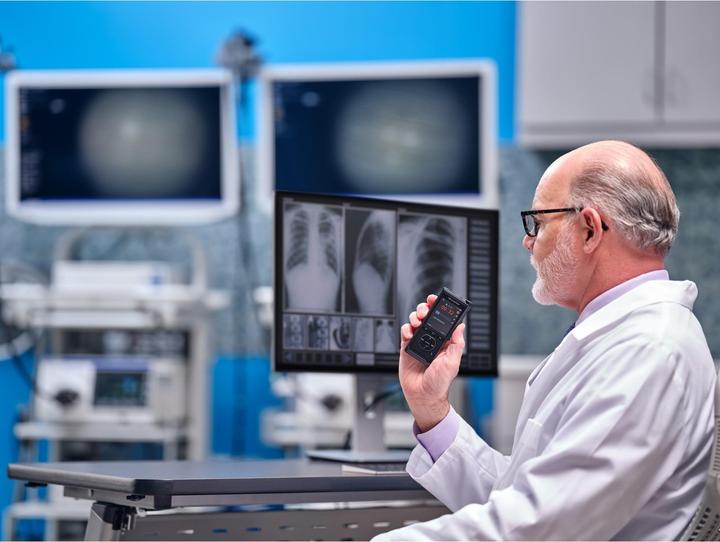 Immagine prodotto Olympus OM Digital Solutions DS-9100 E2 Kit Premium