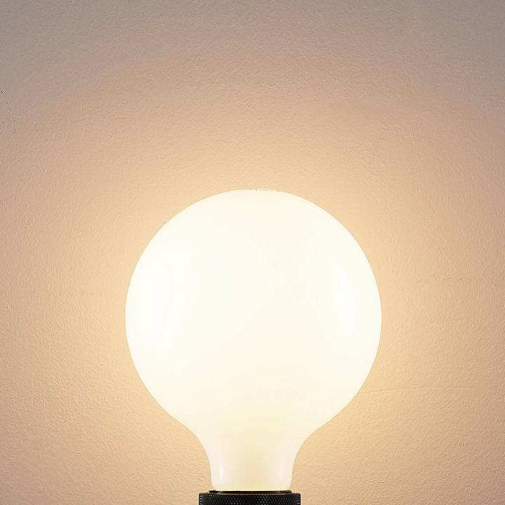 Actual product image Arcchio LED lamp E27 8W 2,700K G125 Globe, dimmable, opal (E27, 980 lm)