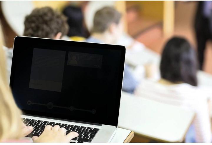 Actual product image Durable MAGNETIC MBP 16 Privacy Film 40,6 cm (16") 515857 Suitable for Model (15.98", 16 : 10)