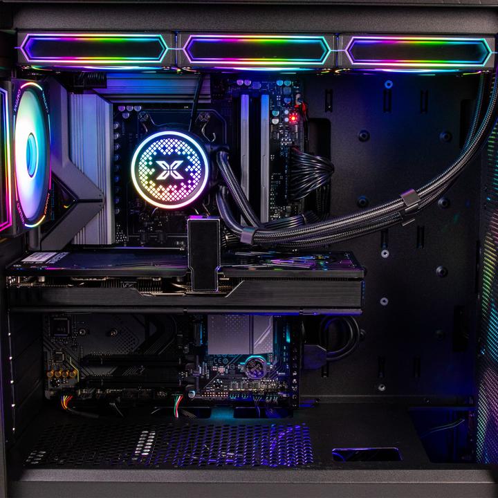 Image du produit Captiva Highend R95-005 (2000 Go, 64 Go, AMD Ryzen 7 7800X3D, GeForce RTX 5070)