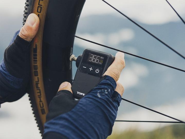 Actual product image Topeak E-Booster Digital Mini