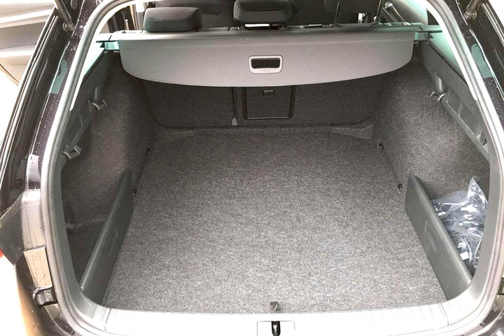 Image du produit ProPlus Bac de coffre pour Skoda Octavia break à partir de 2020 jusqu'à aujourd'hui (sans fond variable)
