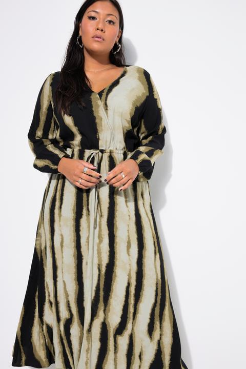 Image du produit Studio Untold Robe maxi à rayures batik. Coupe trapèze style cache-coeur (54)