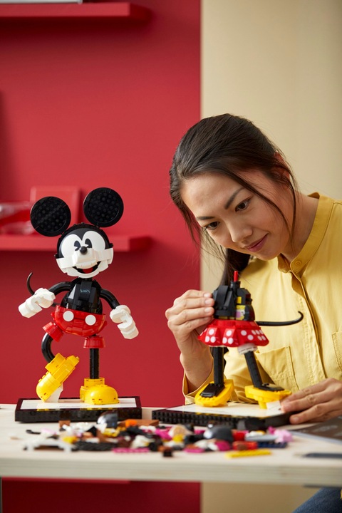Actual product image LEGO Mickey Mouse and Minnie Mouse (43179, LEGO Disney, LEGO Rare Sets)
